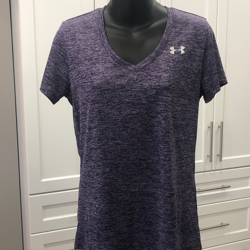Under Armour V-Neck T-Shirt- Women’s Size S – Heather Purple